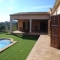 Con una magnifica piscina privada
