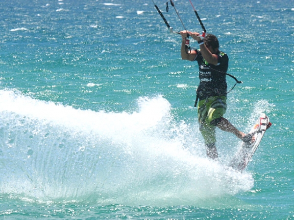 Portas demostr� su potencia en la PKRA 2008 de Tarifa, pese a que el viento no era del todo fuerte.