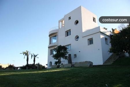 moderna-villa-en-el-cuarton-1-1-gallery						