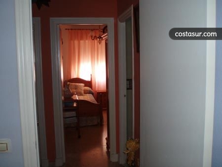 tc0127-1-4-gallery						